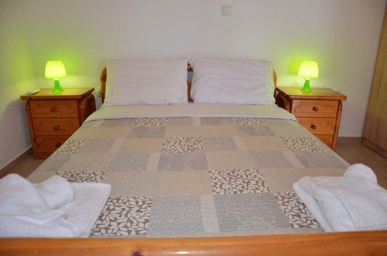 Helona Houses Kamária Kültér fotó