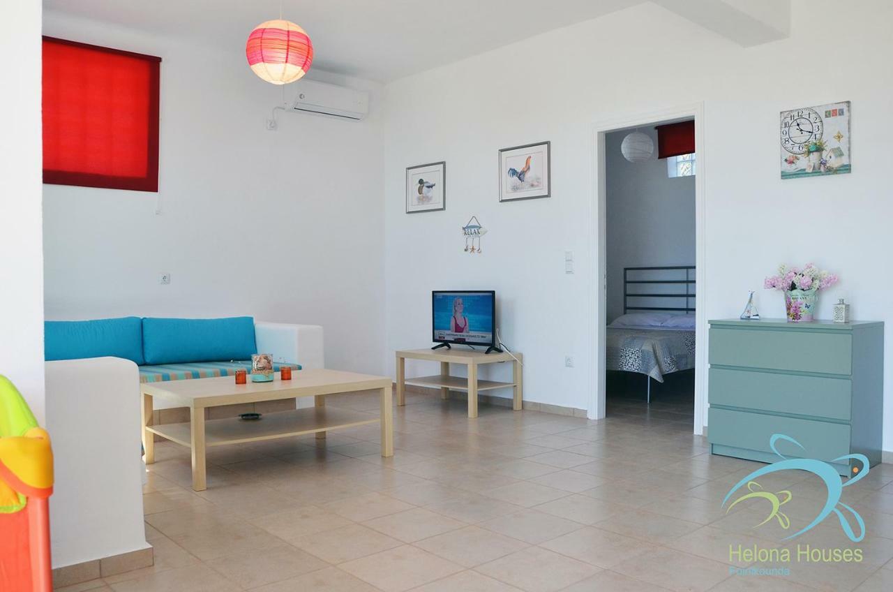 Helona Houses Kamária Kültér fotó